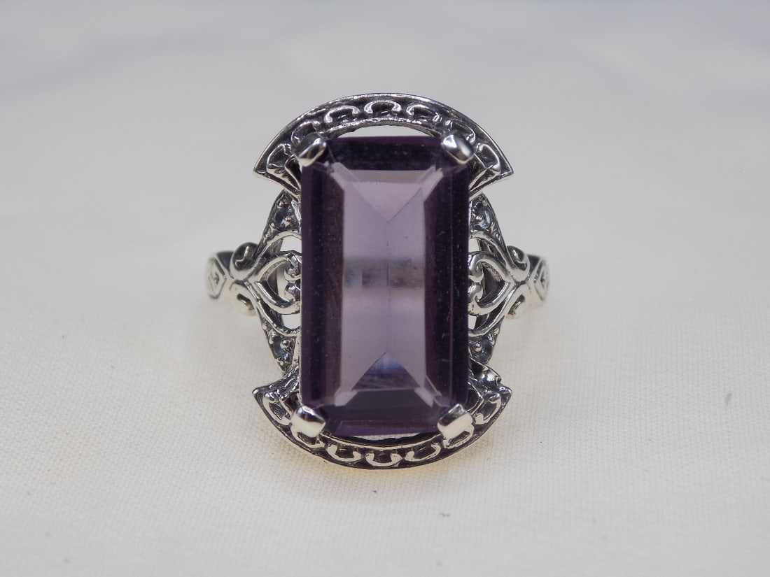 Beautiful 10 cwt amethyst and aquamarine sterling silver ring (1 of 7)