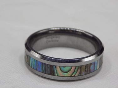 Vintage Native American Indian tungsten ring with abalone