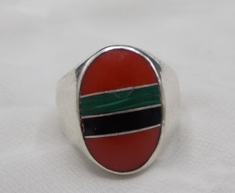 Vintage sterling silver ring with inlaid gemstones