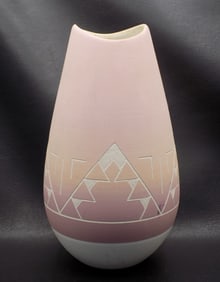 Native American Indian decorated pottery vase