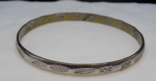 Beautiful Native American Indian sterling silver bracelet