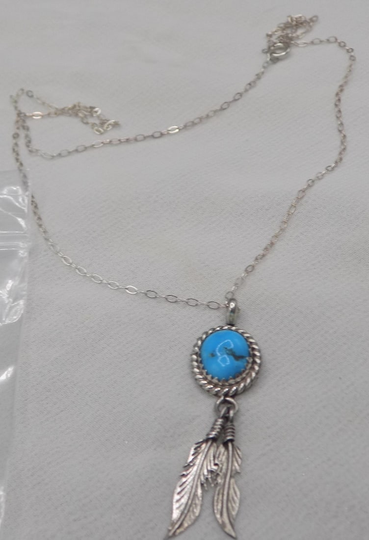 Vintage Native American Indian sterling silver necklace with two pair of earrings (1 of 7)