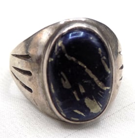 vintage Native American Indian sterling silver ring signed D A