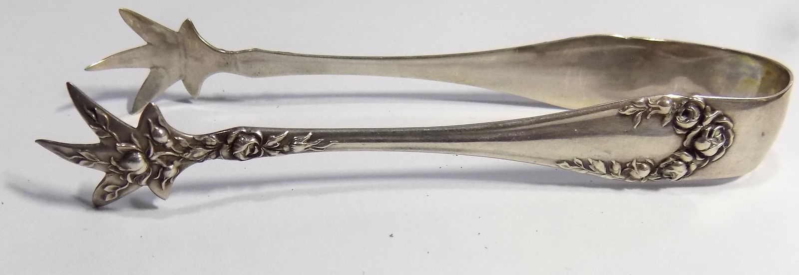 Fancy antique sterling silver sugar tongs (1 of 3)