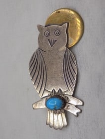 Vintage sterling silver owl with turquoise broach
