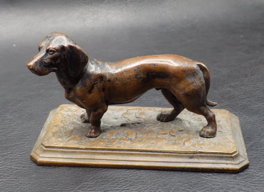 Antique figural bronze dachshund dog paperweight (1 of 4)