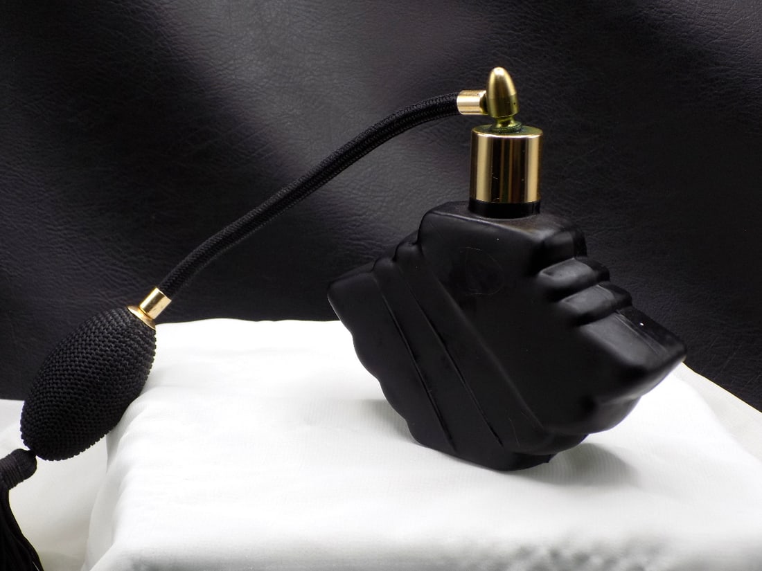 Vintage Art Deco black art glass perfume bottle (1 of 7)