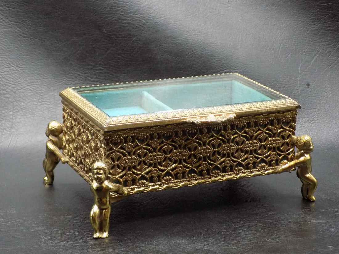 Ornate vintage music jewelry box (1 of 9)