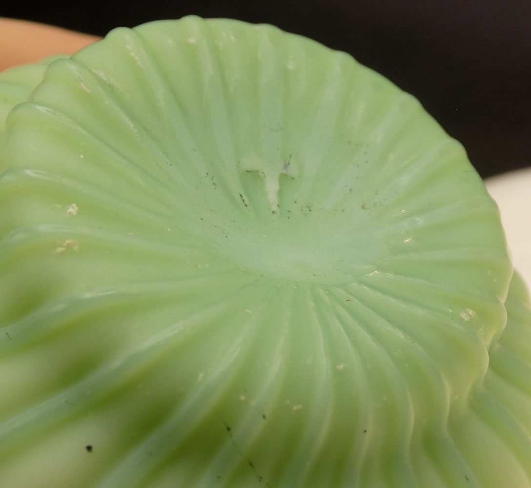 Vintage green cut velvet art glass vase - 6