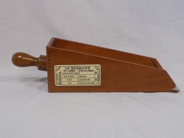 Vintage Le Banquier baccarat card dealing shoe