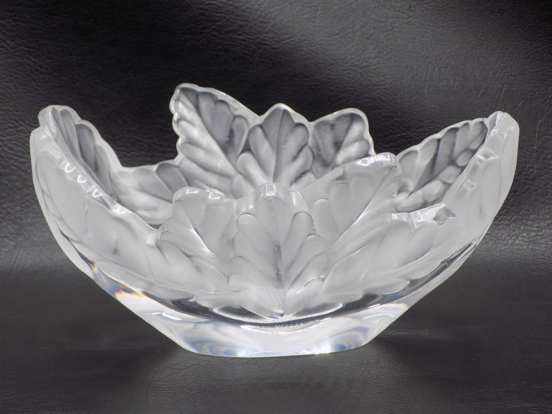 Vintage signed Lalique Compiegne art glass oval bowl (1 of 8)