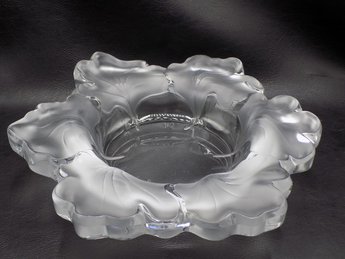 Wonderful Capucines signed Lalique art glass center bowl (1 of 5)