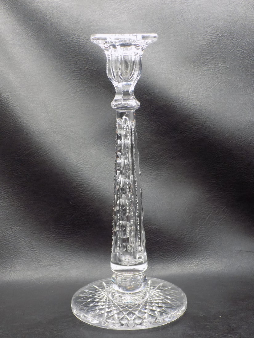 Elegant antique American Brilliant cut glass candle stick: Elegant antique American Brilliant cut glass candle stick. 12 inches tall x 5 wide at base. Attributed to Hawkes or Fry. In very good original as found condition. Great quality and detail. For in hous