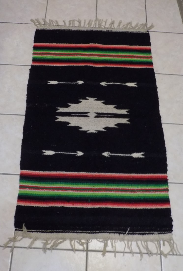 Vintage Native American Indian style rug (1 of 4)