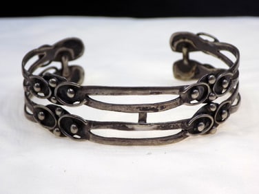 Vintage sterling silver bracelet marked Mexico