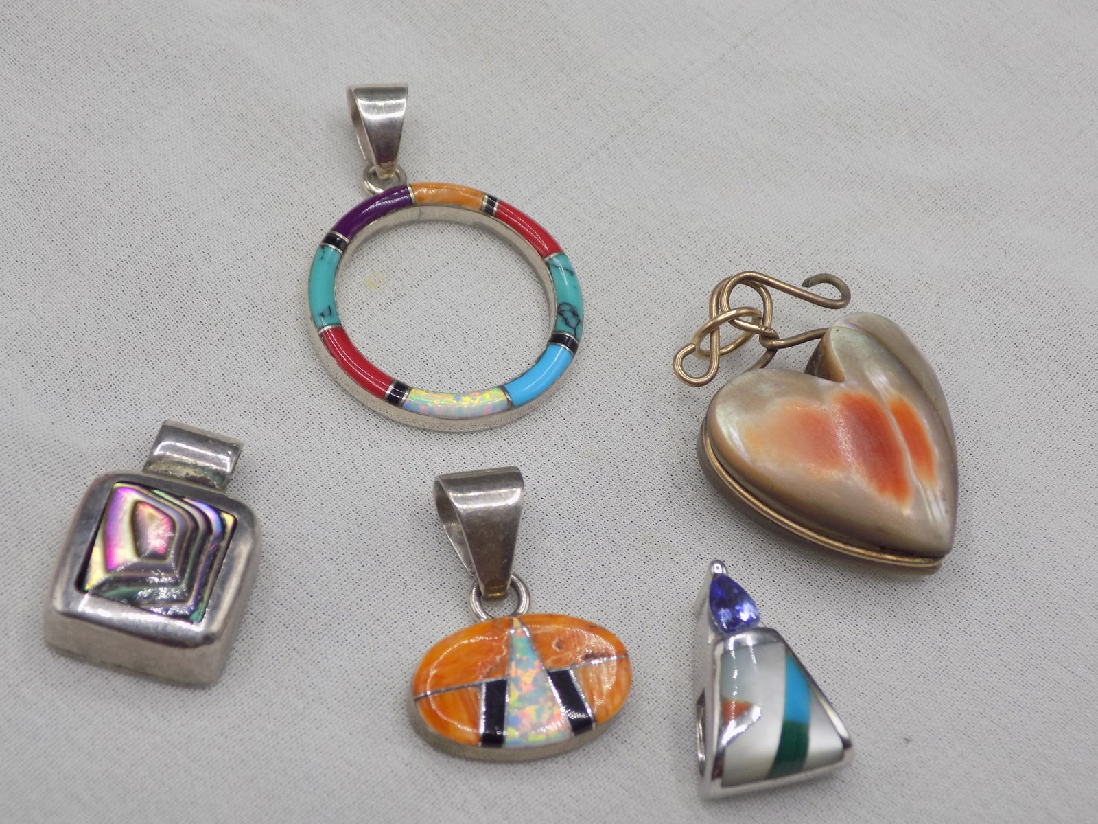 Fiver sterling silver pendants with semiprecious stones (1 of 6)