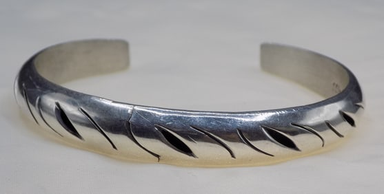 Vintage sterling silver bracelet