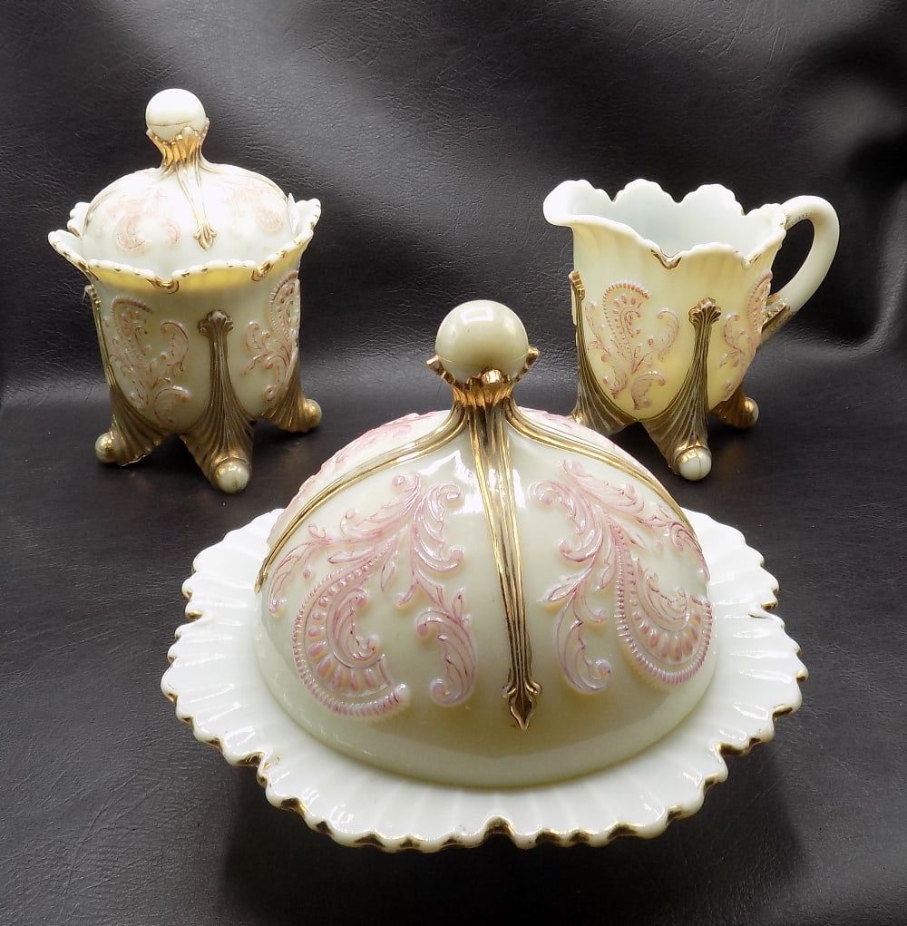 Northwood inverted fan and feather custard glass dinner set (1 of 8)