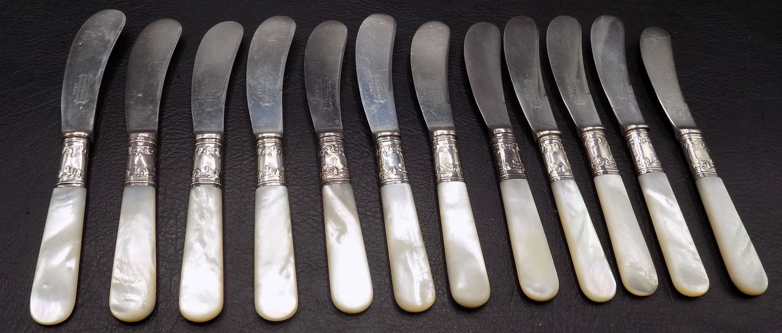 12 vintage Landers frary & clark mother of pearl handle butter knives (1 of 5)