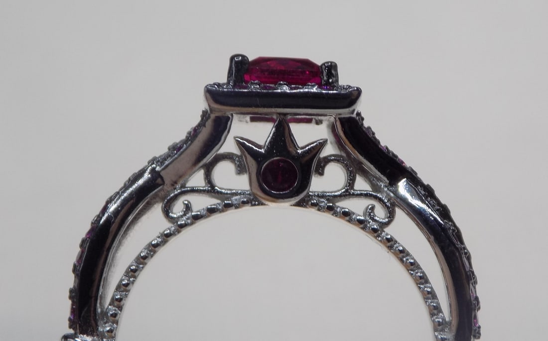 Beautiful 2 cwt ruby sterling silver ring - 3