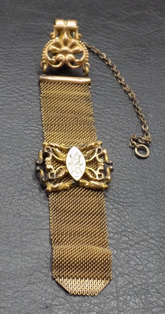 Antique watch fob.: Antique watch fob. 4 ½ inches . In very good original as found condition. Great quality and detail. For in house shipping, please call Mike at Thriftiques 319-321-0613
