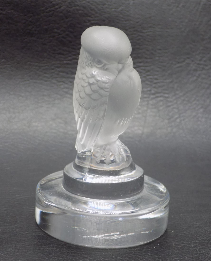 Signed Lalique Rapace owl art glass paperweight (1 of 7)