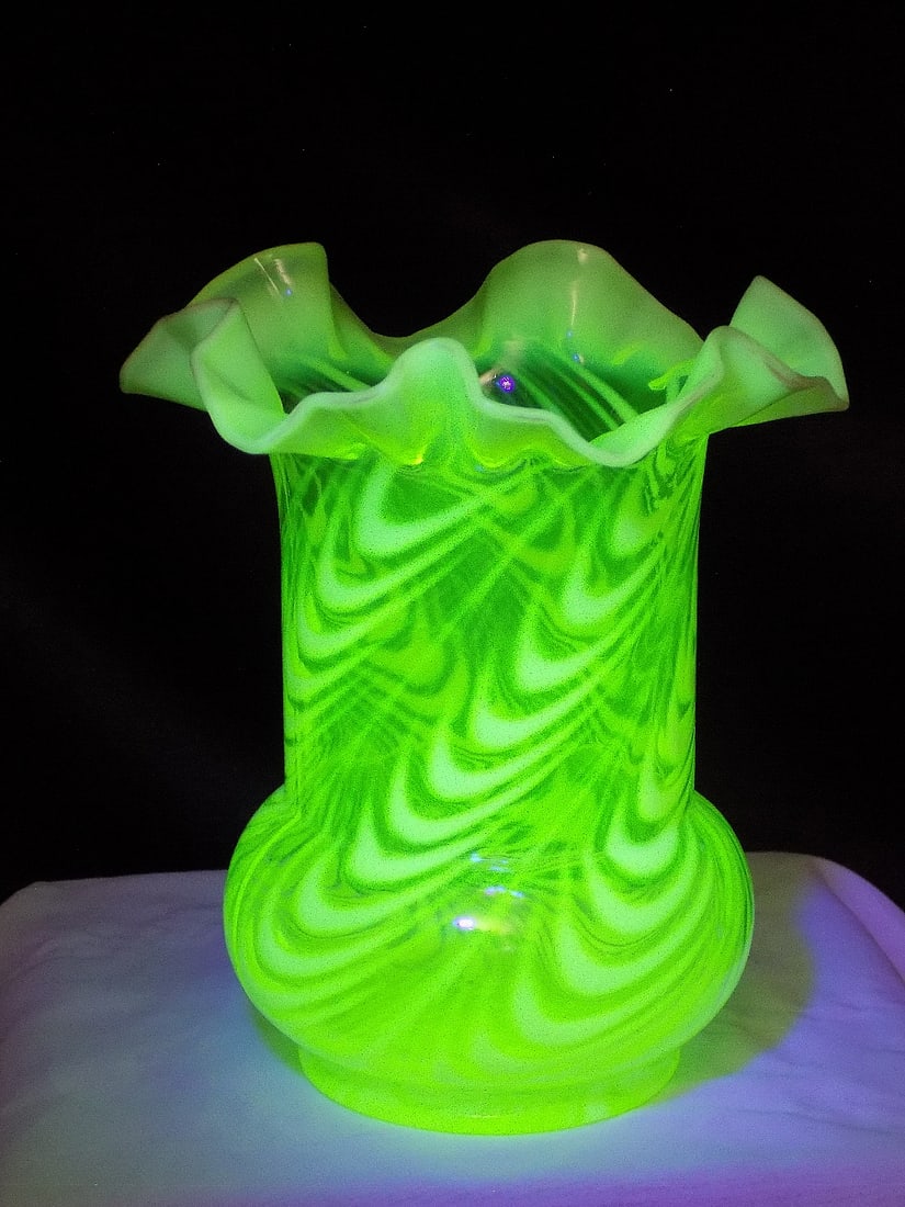 Vintage decorated uranium vaseline art glass vase (1 of 10)