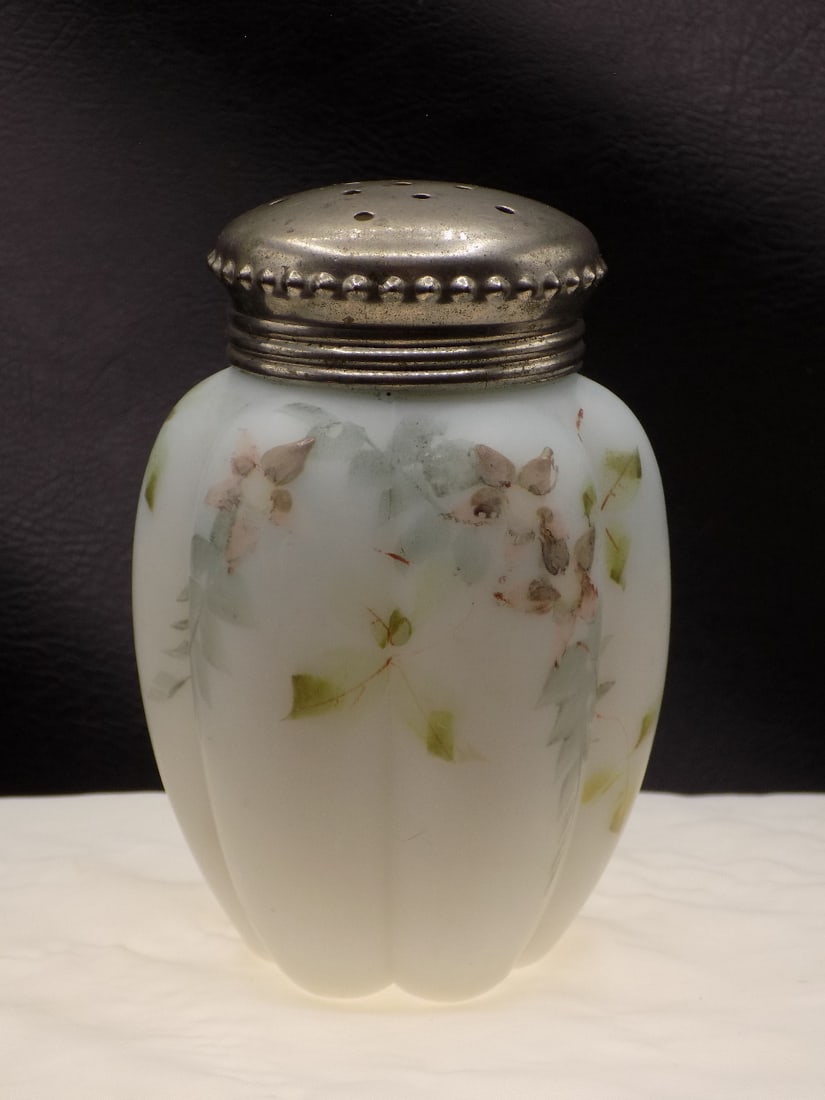 Antique Mt. Washington decorated sugar shaker or muffineer.: Antique Mt. Washington decorated sugar shaker or muffineer. Beautiful colors. In very good original as found condition. Great quality and detail. 4 ¾ inches tall x 3 1/8 inches wide. For in hou
