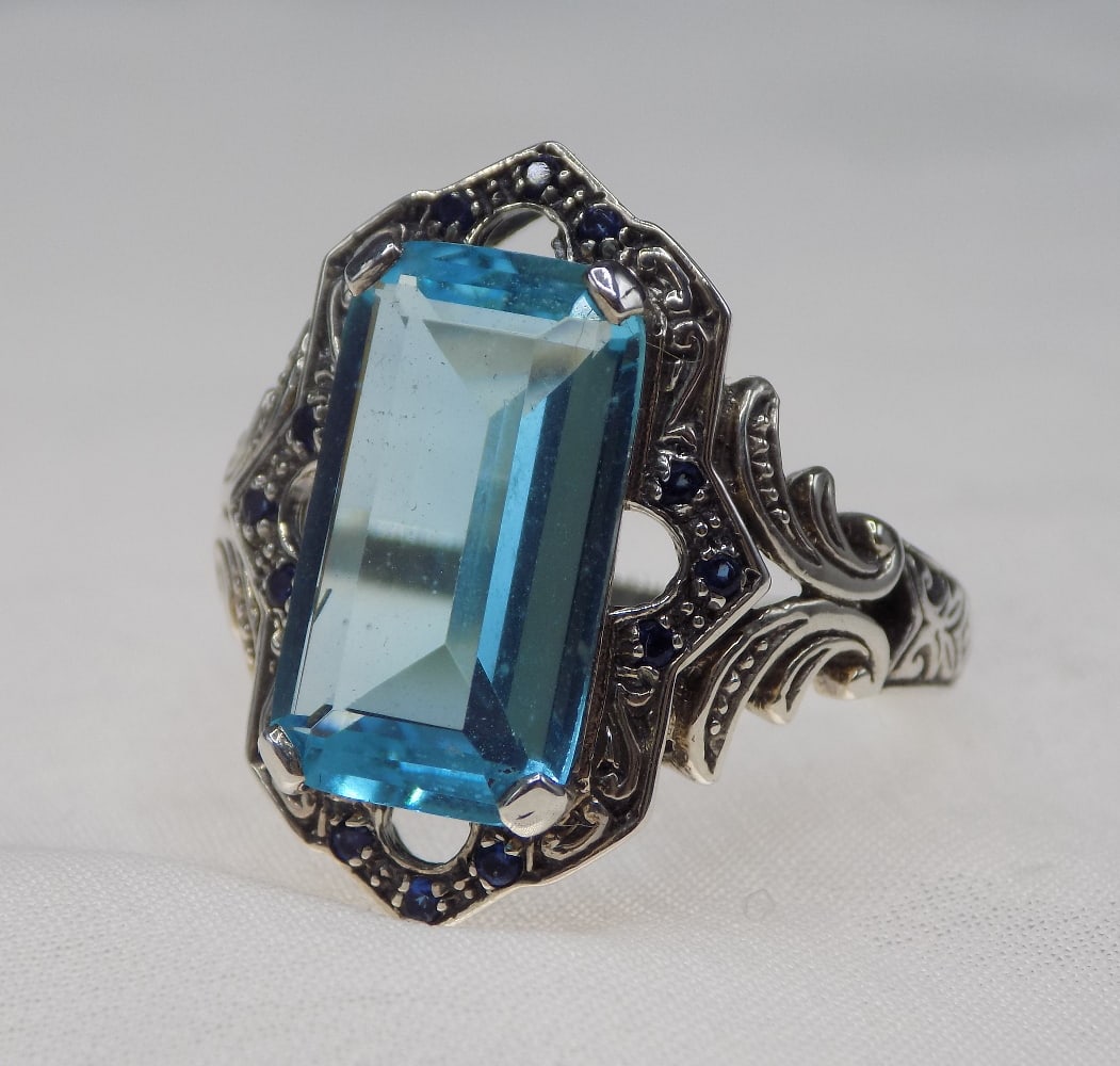 Beautiful 8 ct aquamarine and sapphire sterling silver ring - 2