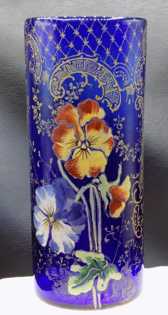 Beautifully decorated antique Le Gras Mt. Joy art glass vase: Beautifully decorated antique Le Gras Mt. Joy art glass vase. Cobalt blue glass with floral decoration and gold highlights. In very good original as found condition. Great quality and detail. 9 5/8 ta