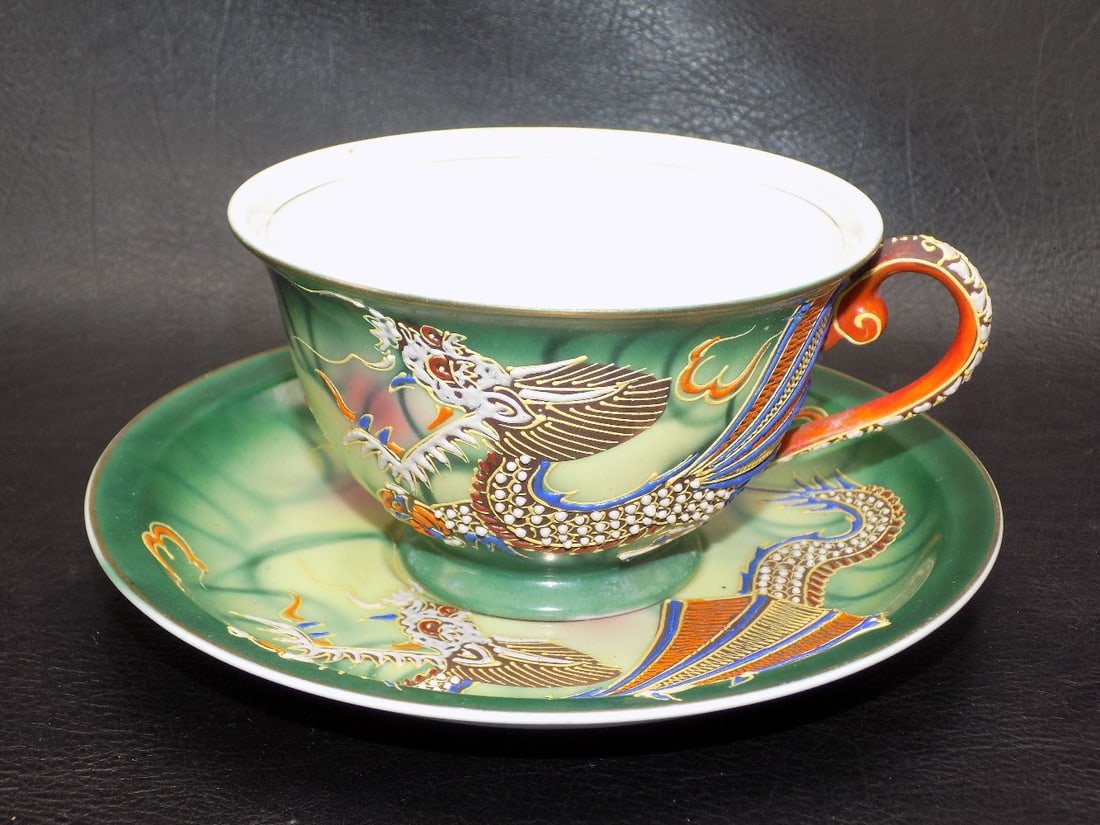 Fabulous vintage Moriage Japanese Dragon ware set of six cups and saucer: Fabulous vintage Moriage Japanese Dragon ware set of six cups and saucer with six dessert plates. Marked on bottom as shown in photo. In very good original as found condition. Great quality and detail