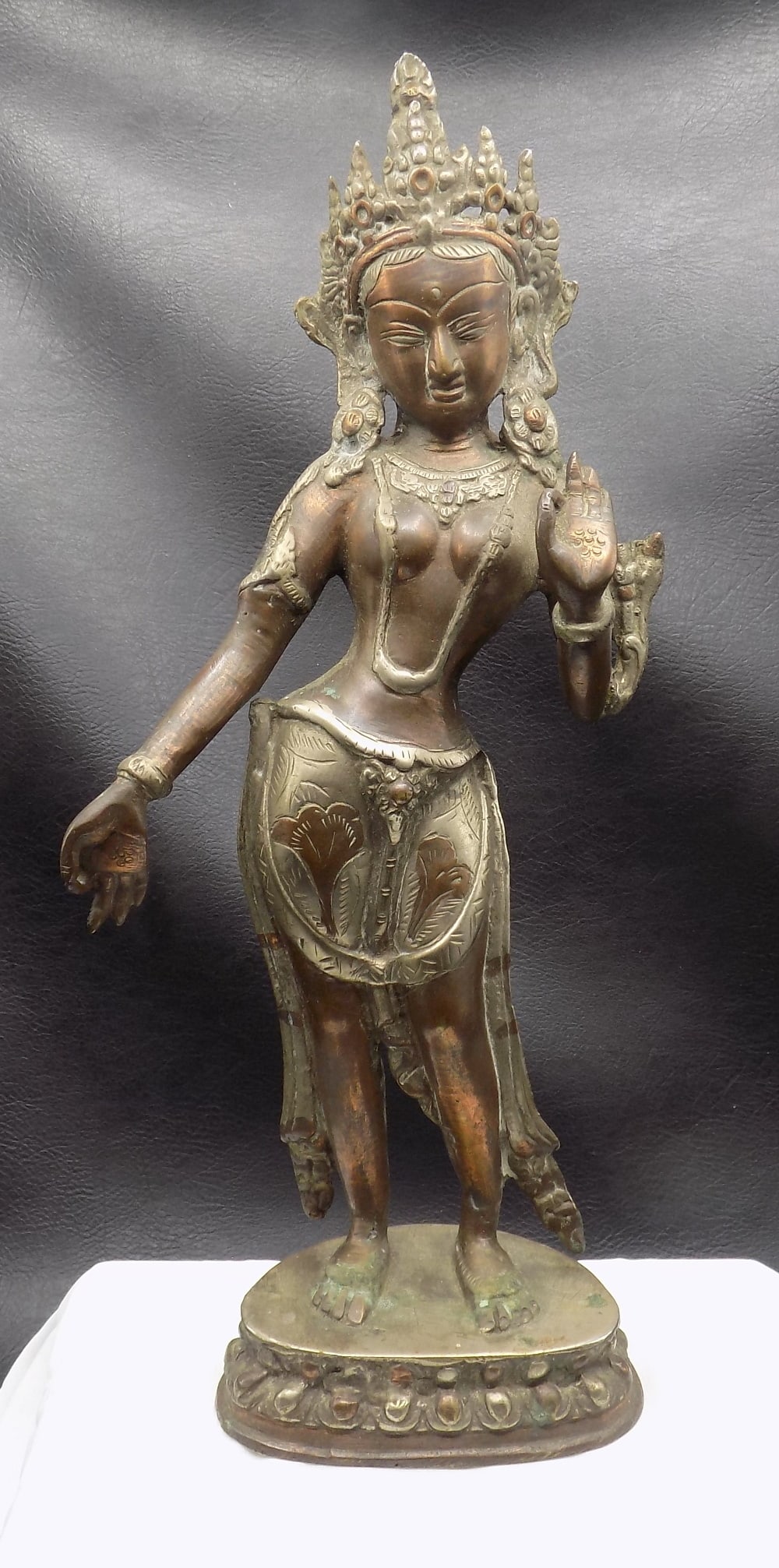 Antique bronze statue Buddhist deity Tara (1 of 7)