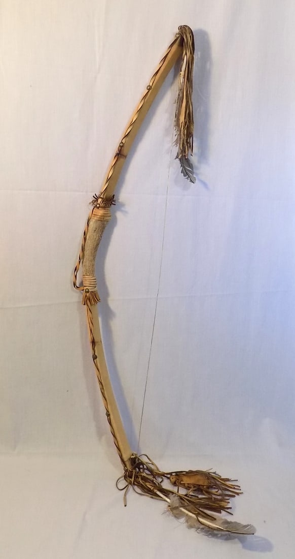Vintage Native American Indian bow (1 of 7)
