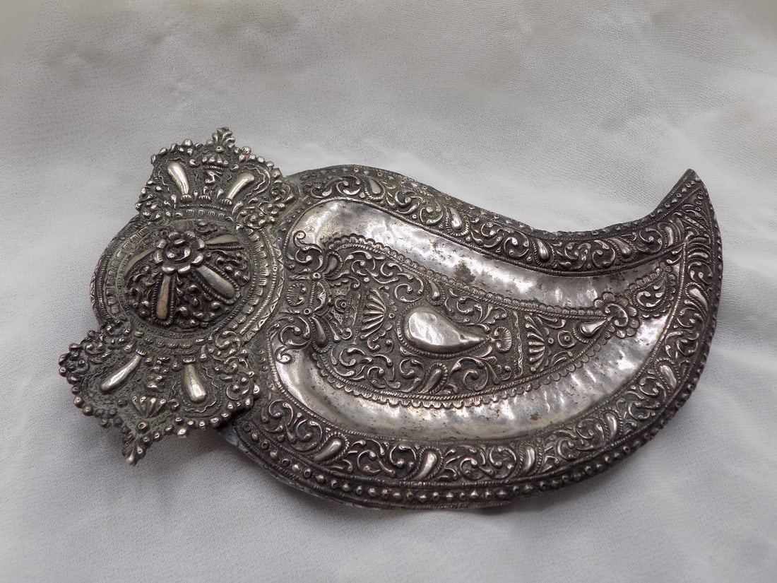 Antique decorated silver tray.: Antique decorated silver tray. Three dimensional decoration. In very good original as found condition. Great quality and detail. 7 long x 3 ½ wide. For in house shipping, please call Mike at Th