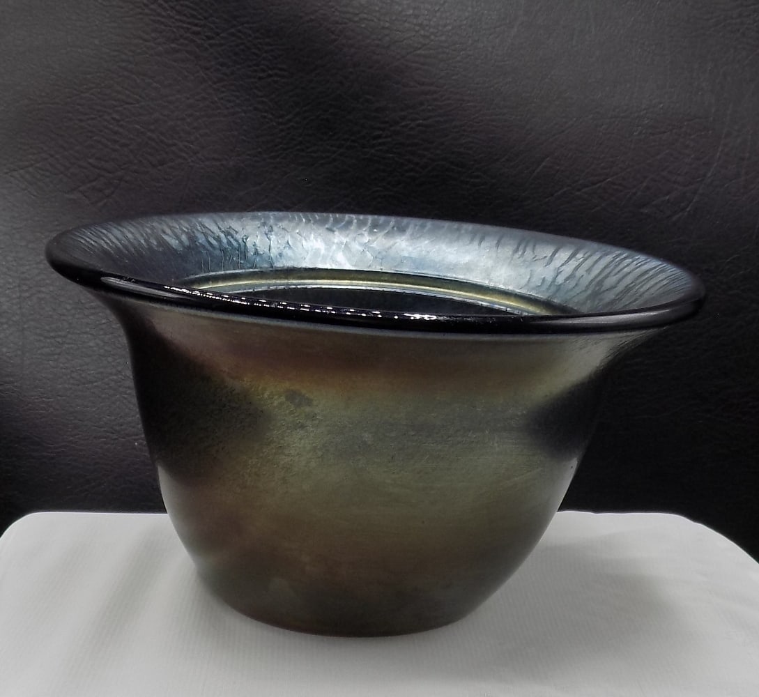 Vintage Imperial Freehand art glass vase. (1 of 5)