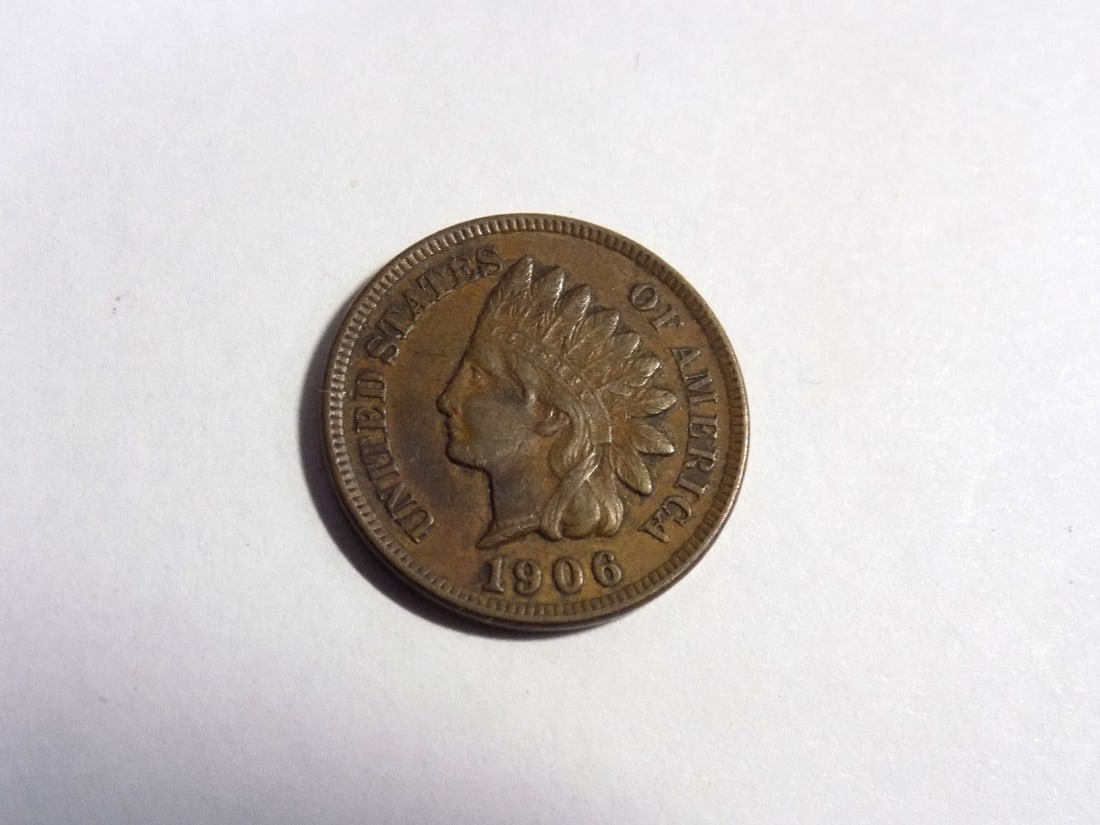 1906 uncirculated Indian head penny. (1 of 4)