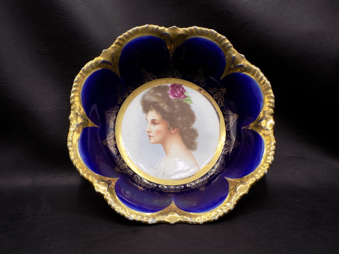 Antique cobalt blue portrait bowl (1 of 5)