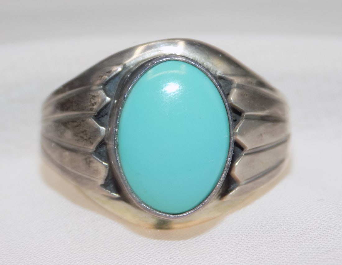 Vintage Native American Indian sterling turquoise gemstone ring: Vintage Native American Indian sterling turquoise gemstone ring. Size 12. For in house shipping, please call Mike at Thriftiques 319-321-0613