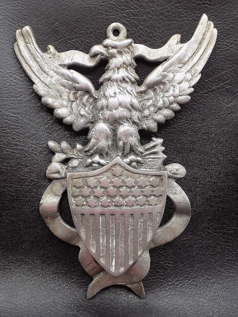 Neat vintage eagle match holder.: Neat vintage eagle match holder. Great quality and detail. In very good original as found condition. Cast metal. 7 ¼ tall x 5 1/8 wide at wings. For in house shipping, please call Mike at