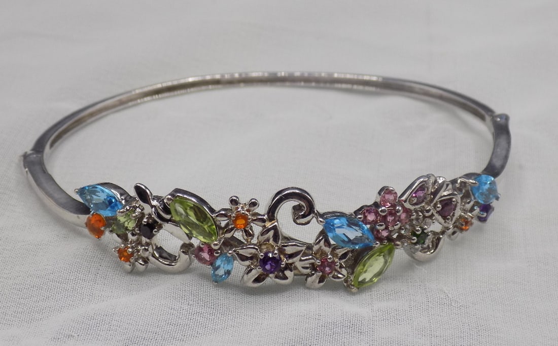 Beautiful fancy sterling bracelet with semiprecious stones (1 of 5)