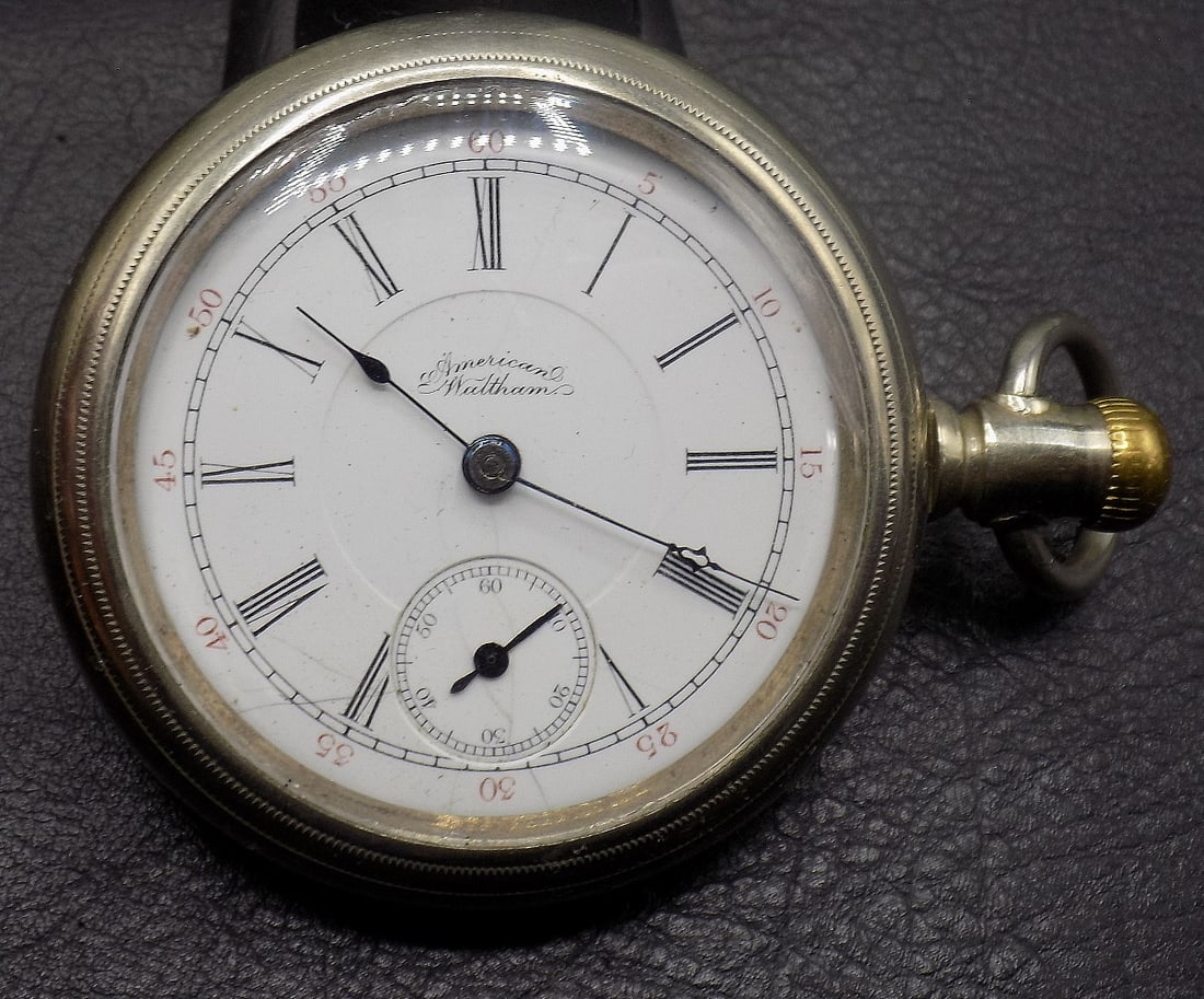 Vintage Waltham P S Bartlett 17 jewel pocket watch: Vintage Waltham P S Bartlett 17 jewel pocket watch. Marked as shown in photos. White porcelain dial. Running at time of listing. Please see photos for back of works and serial number. 2 ¼ inch 