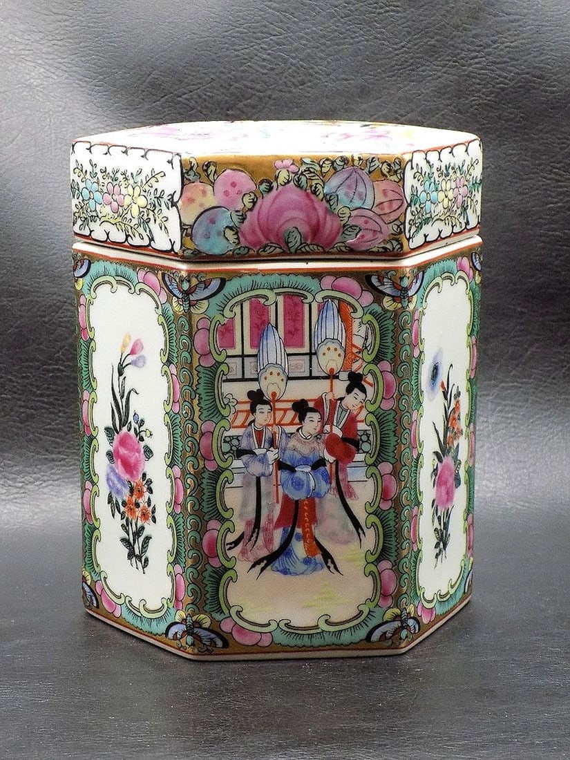 Hand decorated vintage Oriental covered jar: Hand decorated vintage Oriental covered jar. Marked on bottom as shown in photos. Six sides. Great quality and detail. Beautiful colors. 6 1/8 inches tall x 5 1/8 wide. For in house shipping, please c
