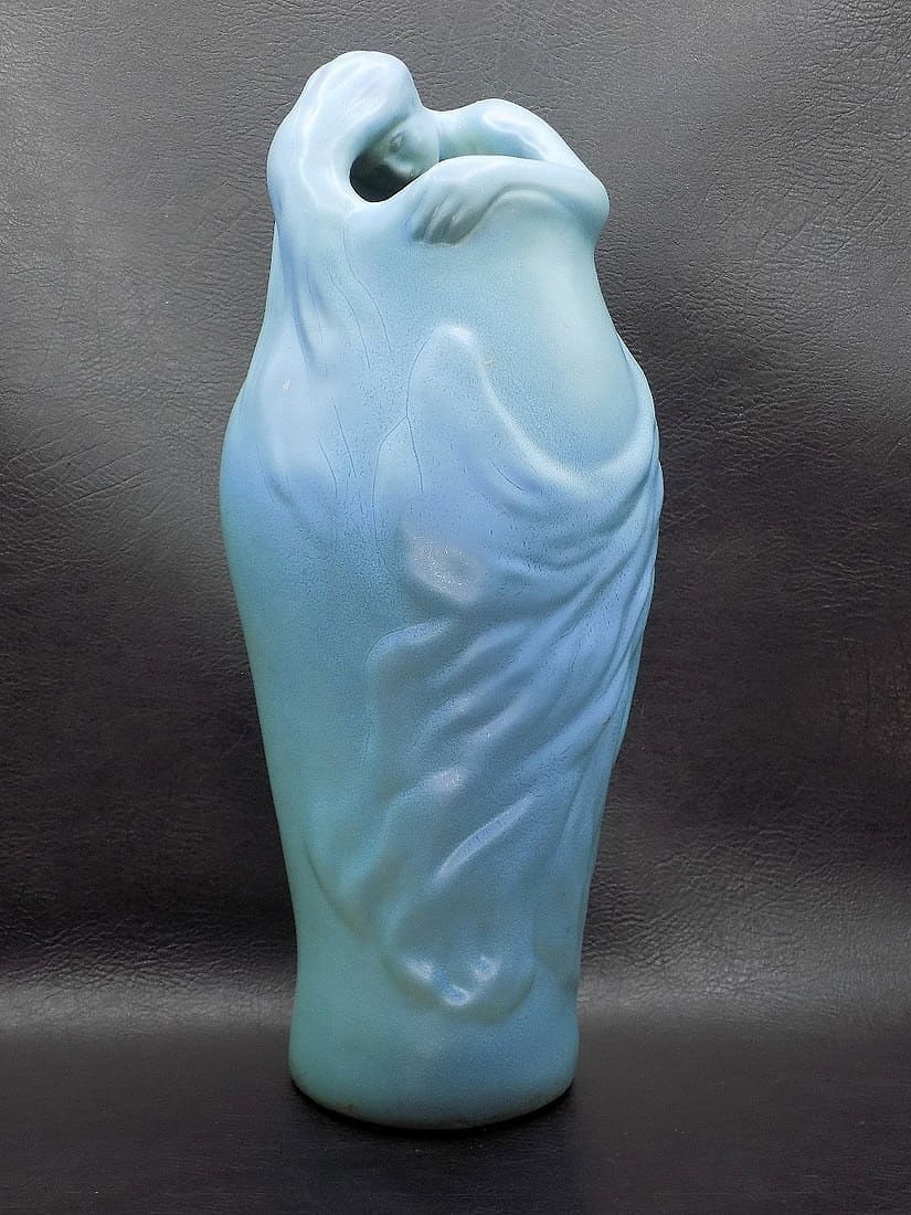 Beautiful vintage Van Briggle Lorelei art pottery vase (1 of 5)