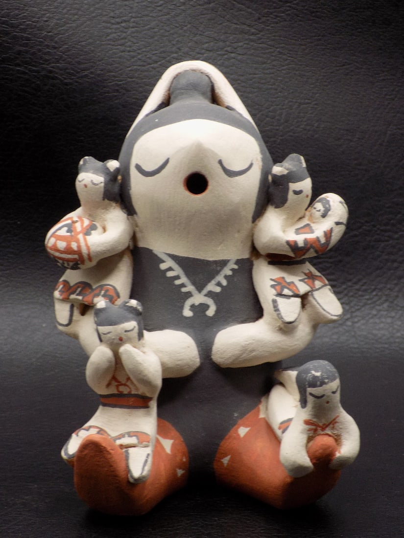 The Native American Pottery Storyteller (1 of 5)