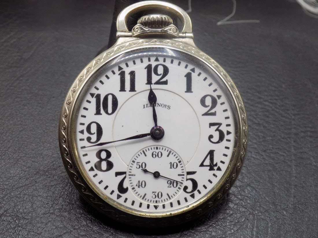 Vintage Illinois Bunn Special sixty hour 21 jewel Railroad grade pocket watch (1 of 5)