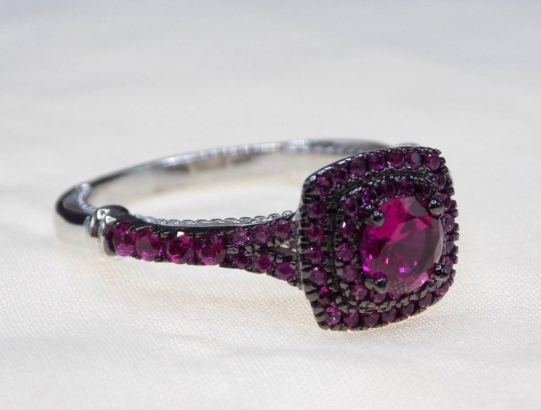 Beautiful 2 cwt ruby sterling silver ring - 2