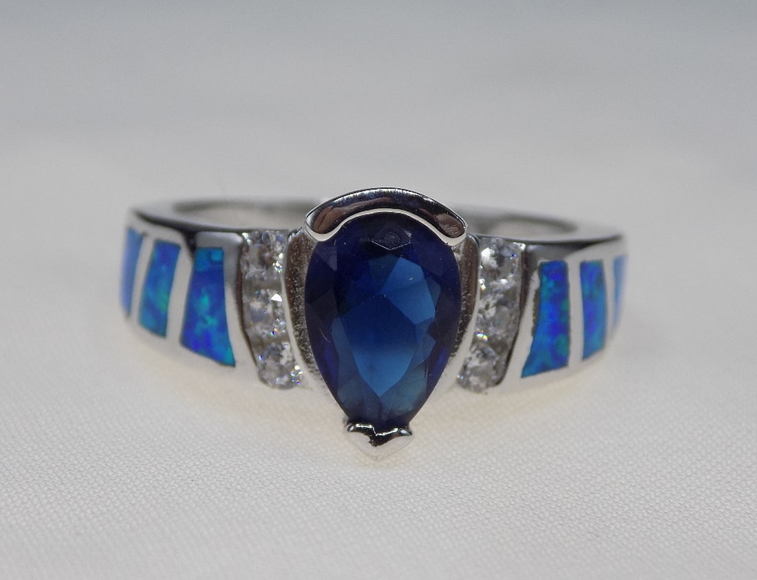 Beautiful 2 ct blue sapphire and blue opal sterling silver ring (1 of 5)