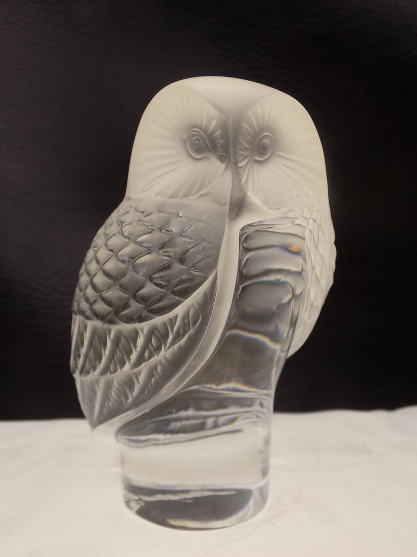 Vintage signed Lalique art glass hawk or raspace paperweight (1 of 6)