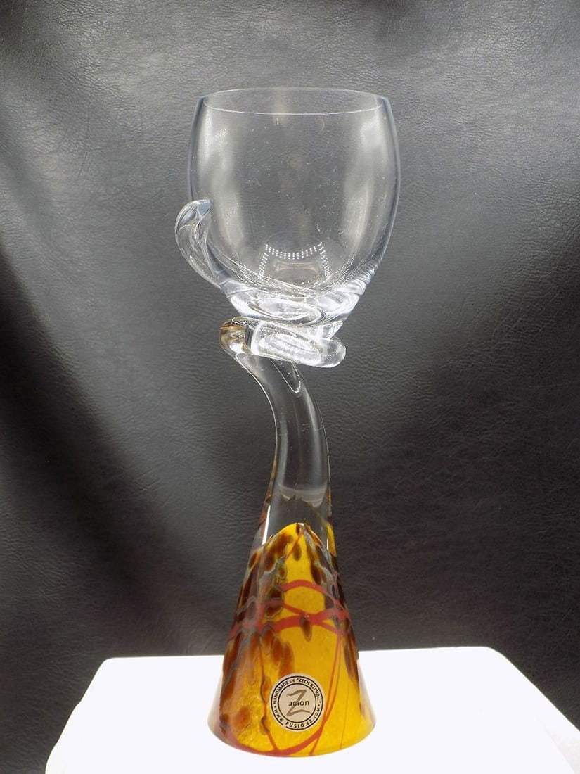 Fabulous vintage Fusion art glass cocktail glass (1 of 8)