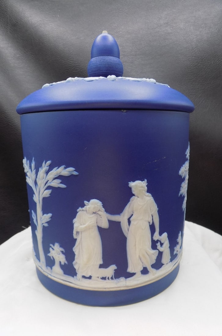 Vintage Wedgwood Jasperware biscuit with classical scene: Vintage Wedgwood Jasperware biscuit with classical scene. Marked on bottom as shown in photo. Beautiful colors. In very good original as found condition with a very tiny fleabite chip near top rim as 
